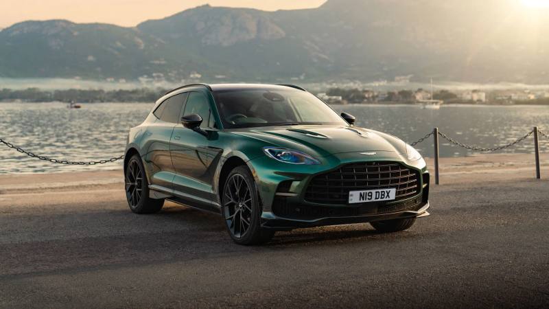 Aston Martin DBX707 2026