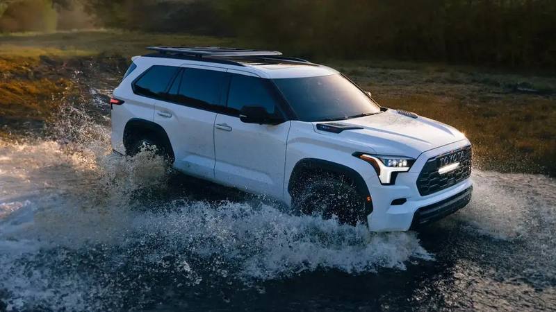 Toyota Sequoia 2026