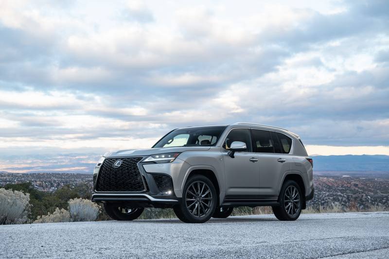 Lexus LX 700h 2026