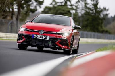 Volkswagen Golf GTI 2026 3