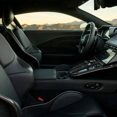 Aston Martin Vantage 2026 5