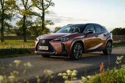 Lexus UX 2026 2