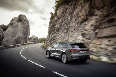Audi Q8 e-tron 2026 3