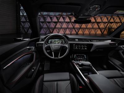 Audi Q8 e-tron 2026 5